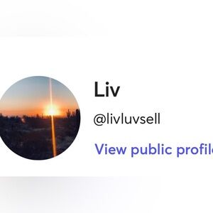 Shoes, jewelry, toys, clothes and much more…
You can also follow me on Mercari